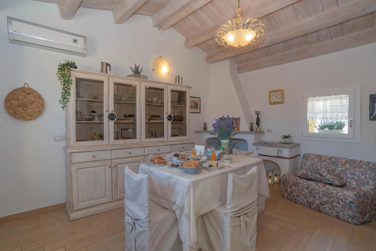 La Casa Del Pittore ออลเบีย ภายนอก รูปภาพ